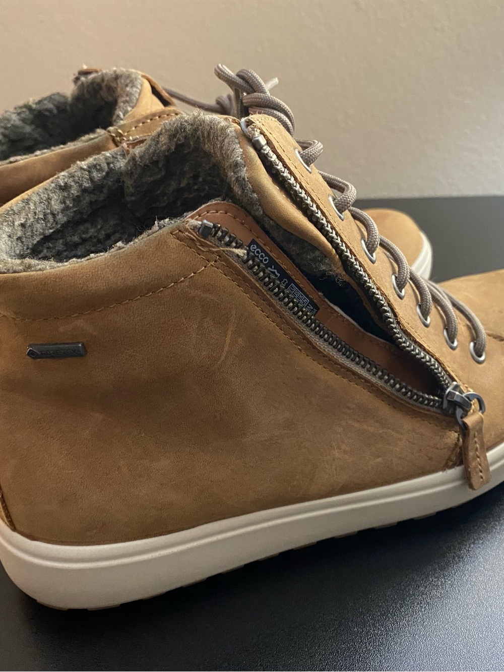 ECCO Soft 7 Tred Gore-Tex Women Size 38 US 7 Tan Leather Zip Ankle Sneaker Boots